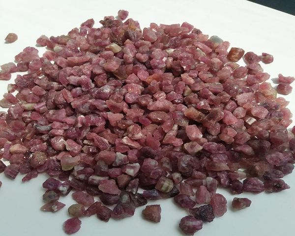 1 sachet de 100 g de pierre de quartz tourmaline rouge naturelle, pierre roulée en cristal, taille irrégulière 520 mm, couleur rose7887670