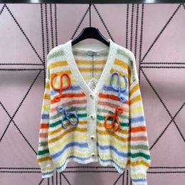 1 gebreide trui dames v-neck vestiging jas loe ontwerper wol sweatshirt topkwaliteit borduurwerk truien casual button shirt