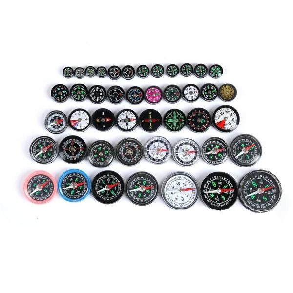 1 pack Mini Compass Portable Button Guide de survie de North North Navigation Handheld Design Tools Outdoor Camping Randing Gear