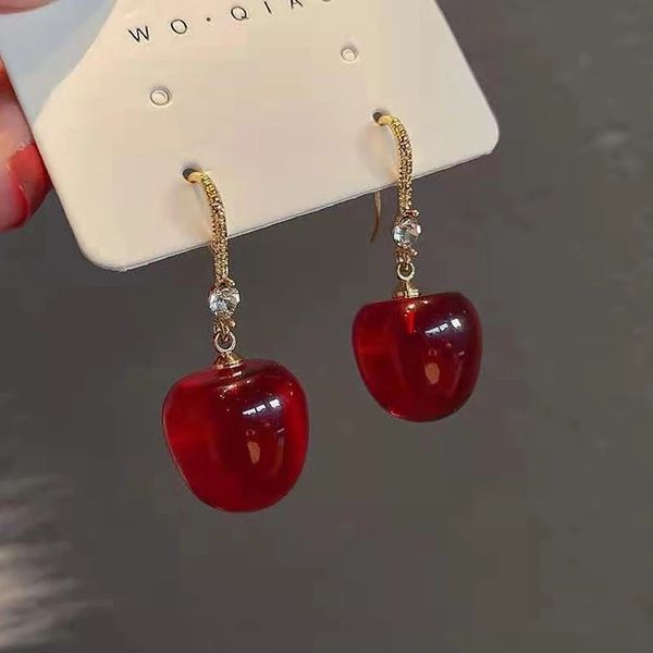 1 paire mignon Simulation rouge cerise or couleur fruits boucles d'oreilles pour femmes fille cadeau Simple boucles d'oreilles femme mode bijoux