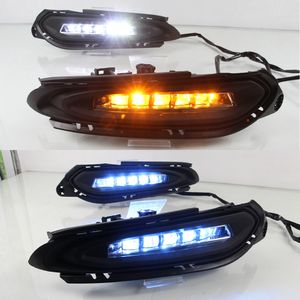 1 Paar DRL 12 V LED-auto dagrijlicht voor HONDA HRV HR-V 2015 2016 2017 2018 Mistlamp met Dynamic Turn Signal Style Relay