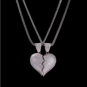 1 par de collar con colgante de medio corazón CZ colgante ostentoso Micro pavé Zirconia cúbica diamantes de imitación pareja regalo de San Valentín