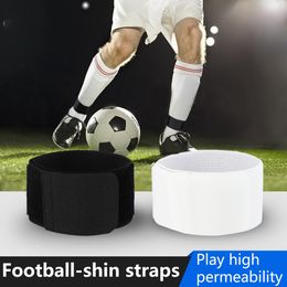 1 paire Shin Guard reste un bon élastique élastique Sports Sports Shin Guard Tapes de bandage fixe STOCHES DE GUARDE POUR LE SOCCER