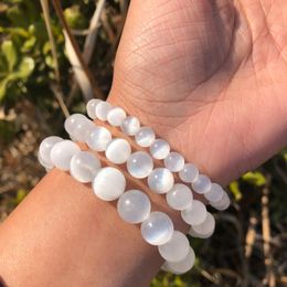 1 PC Fengbaowu Pulsera de selenita natural White Round Beads Reiki Healing Stone Jewelry Gift for Women Men 240402