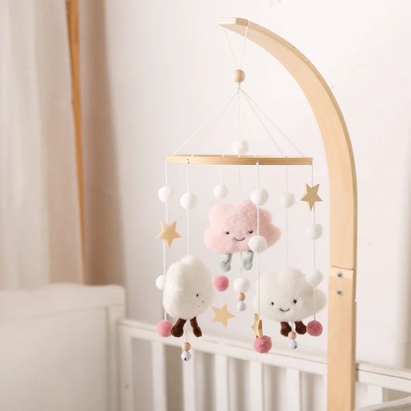 1 PCS Bébé Hochets Berceau Mobiles Jouet Lit Cloche Boîte Musicale 0-12 mois Nuages Coton En Bois Enfants Transport Jouet Accessoires 240129