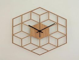 1 pcs Horloge de mur en bois hexagonal européen Lignes géométriques minimalistes exquises Horloge artistique silencieuse pour le camp de salon à la maison déco1337570