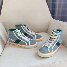 Tennis 1977 high top sneaker Runner Canvas Shoe Green red strip bordado Vintage Trainers casual Italy Luxurys Designers sneakers