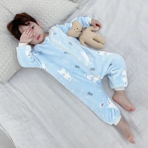 1 à 5 ans Flanelle hivernale Childrens Pyjamas Sacs de couchage Bompers pour garçons et filles Signices One-Piece Wear 240415