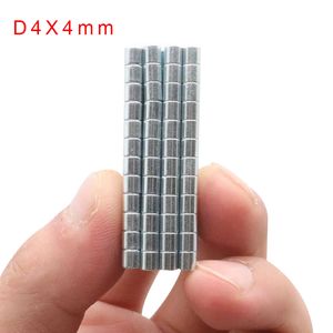 10/20/50/100 st Super sterke magneet Kleine ronde magnetische NDFEB krachtige magneet Zeldzame Earth Neodymium Magnet Zoeken Magneet 4x4mm