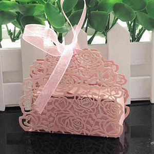 10/50 / 100 stks Rose Flower Laser Cut Hollow Carriage Gift Tassen DIY Candy Dozen met Lint Baby Shower Bruiloft Decor Gunsten Party Y220106