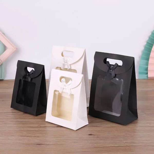 10 bolsas de regalo en blanco y negro con bolsas de papel de vaca transparentes Caja de paquetes de pastel de galletas con mango Mubarak Bag For Eid Al Fitr 231227