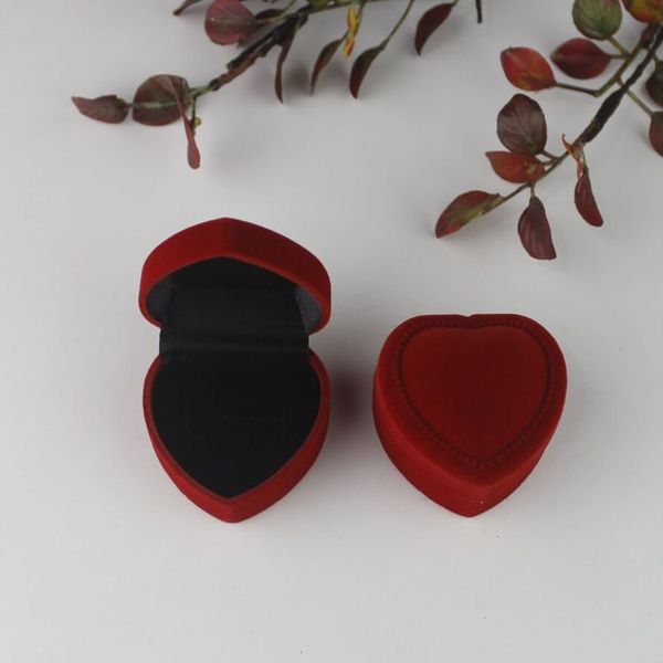 10 couleurs Velvet Heart Shaped Jewelry Package Classical Ring Boucles d'oreilles Boîte à bijoux Valentine's Day Wedding Gift Package Box HHA3416