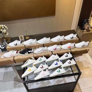 10 dagen geleverd herentrainers Casual Vejaon Sneaker 2024 Franse Brazilië V schoen organische katoenen flats platform sneakers Vejaon dames klassieke witte designer schoenen