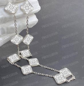 10 Colliers de trèfle de motif Colliers en diamant Designer de bijoux de luxe pour femmes 18 carats en or plaque argenté 4 / quatre feuilles Collier de trèfle