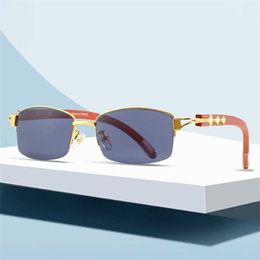 10% de réduction sur les lunettes de soleil de nouveau créatrice de luxe pour hommes et femmes 20% sur les jambes à demi-châssis à chaud des lunettes en bois de mode à chaud