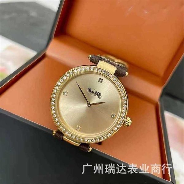 10% de réduction Watch Watch Release de Koujia Fashionable Small Gold Classic Vintage Two Needle Diamond Diamond Ring Exquis Quartz Womens