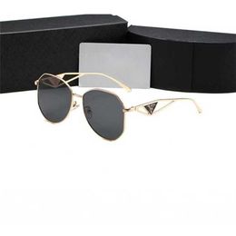 10% de descuento en venta al por mayor de gafas de sol Nuevas gafas de sol clásicas SPR57 para hombres y mujeres Toad Glasses