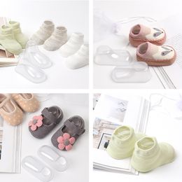 10 paires PVC Pieds pour bébé Afficher les chaussures bébé chaussures de chaussures présentent des pieds transparents affichez des chaussures de demi-bottes en plastique transparent