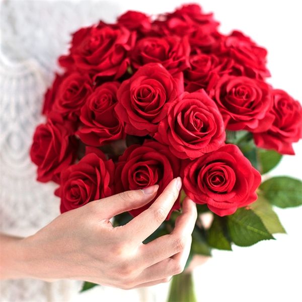 10 pcs / lot rouge rose artificielle fleur real touch latex fleurs faux silicone faux rose bouquet décoration pour la maison de mariage 220527