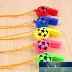 10 stks / set Leuke Mini Football Party Favors Fluiten Sport Verjaardag Party Geschenken Pasen Basket Filler Kids Gifts Filet Factory Prijs Expert Design Quality