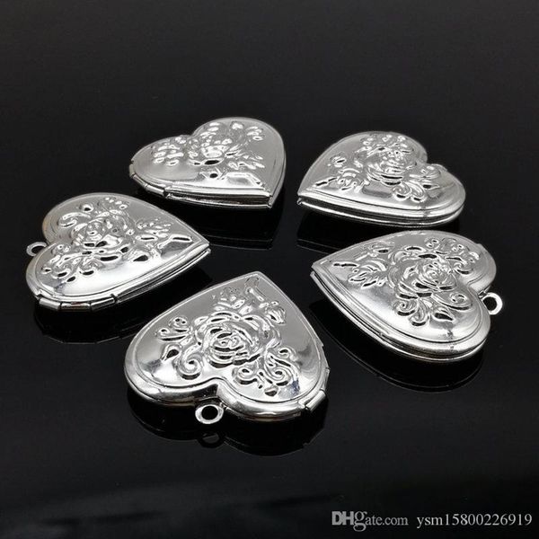 10 Uds. De patrones o diseños tallados en plata en madera, medallón con forma de corazón, colgante pequeño de 28 mm, accesorios de moda