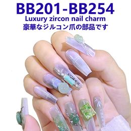 10 pcsbag 3d Luxury Brand Metal Nail Art décorations