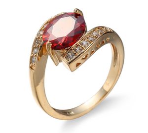 10 stuks 1 partij LuckyShine Fire Oval Garnet Vergulde voor Dames Rode Zirkoon Ringen Sieraden Holiday Gift