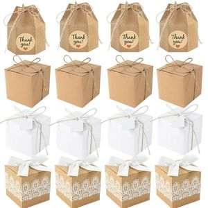 10 boîtes de bonbons en papier kraft carré avec corde Boîtes de chocolat en dentelle de médaille de médaille utilisée pour la fête de bébé Baby Shower Decoration 231227