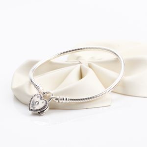 100% 2021 Mode 925 Sterling Zilveren Armband Bangle Met Logo Gegraveerd Voor 010 Europese Bedels En Liefhebbers Diy Sieraden Maken hanger