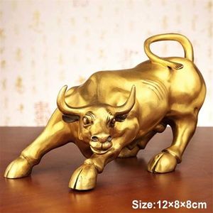 100% Messing Bull Wall Street Cattle Sculpture Copper Mascotte Gift Standbeeld Exquisite Office Decoratie Ambachten Ornament Cow Busi Y6L6 211105
