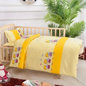 100% algodón Ropa de cama para bebés Conjunto de tres piezas Cuna de dibujos animados Funda de edredón Funda de colchón Funda de almohada Hogar Ropa de cama para niños Traje 240229