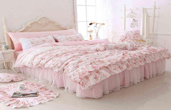 100 Algodón Floral Impreso Princesa Juego de ropa de cama Twin King Tamaño de reina Pink Girls Pink Lace Ruffle Viveta Capa de cama Cametera Conjunto de cama T29093896