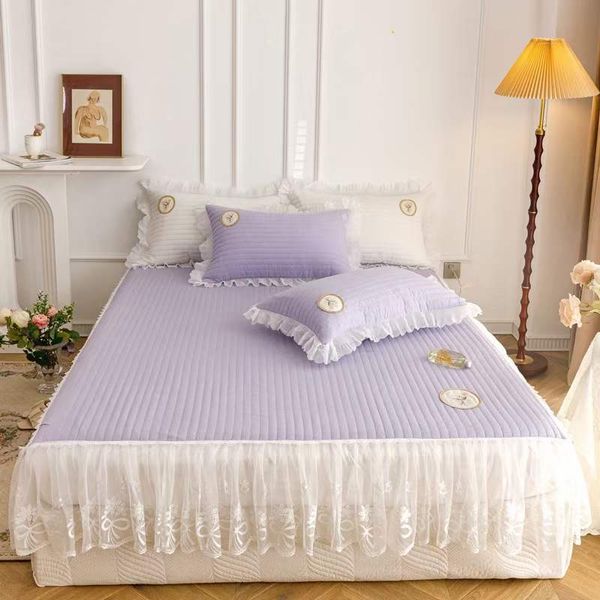 100 COTTON Top Quailty Lace Gilrs Violet Ensembles de literie Beaux ensembles Vente chaude matelassé épais jeter 3pcs feuille et taies d'oreiller