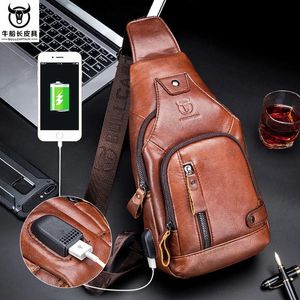 100% Cowe Cuir Casual Fashion Crossbody Corgle Sac Mens USB Charge de voyage épaule Journal Male 240326