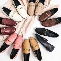 100% cuir véritable style designer de luxe Chaussures habillées simples pour femmes automne 2021 printemps semelle équilibrée avec talon bas et boucle en métal peu profonde