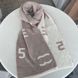 100% hoogwaardige kasjmier sjaal herfst winter gebreide wollen sjaal ontwerper gloednieuw cadeau effen kleur letter sjaal kerst romantische stijl boetiek sjaals