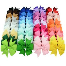 100 PCES PCE SOLID GROSGRAIN Ribbon Coupages avec des clips pour filles Small Bow Épingles à cheveux enfants Accessoires de cheveux à la main