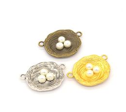 100 pcs Charmes de connecteur de nid d'oiseau avec 3 fausses perles 22x30 mm bon pour les bijoux artisanaux de bricolage fabriquant1261827