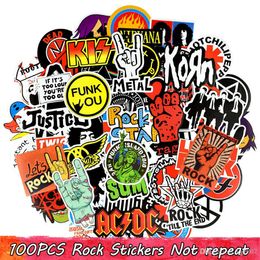 100 PCS Pegatinas de graffiti impermeables Calcomanías de banda de rock para decoración del hogar DIY Taza para computadora portátil Monopatín Equipaje Guitarra PS4 Bicicleta Motocicleta Coche Regalos