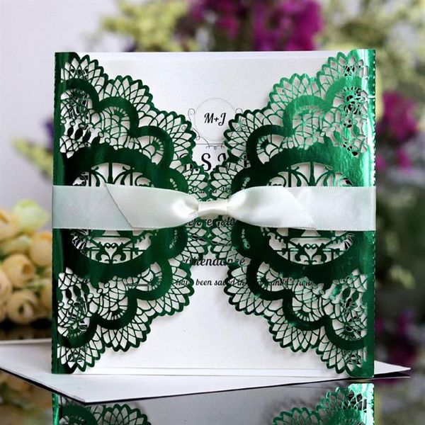 100 piezas / lote Corte láser Amor Pájaro Verde brillante Personalizar Impresión Tarjeta de invitación de boda Compromiso reflectante IC115G243N