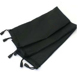 100 pièceslot 18 * 9 cm étui à lunettes doux imperméable à carreaux tissu lunettes de soleil sac lunettes pochette couleur noire en gros bonne qualité 240118