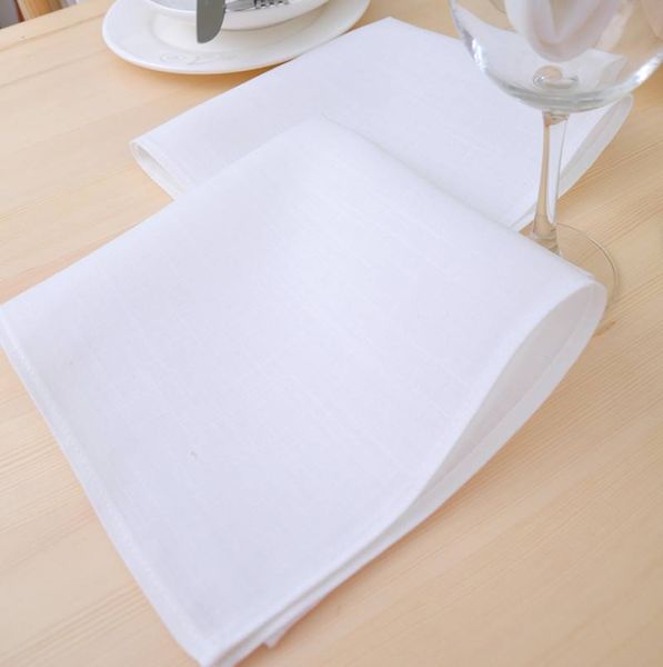 100% Décorations de mariage en polyester tissu de table colorée de serviette d'hôtel Utiliser toute la foulard carré en coton