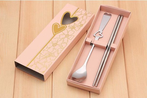 Ensembles de vaisselle coeur d'amour cadeau de fête de mariage ensemble de couverts en acier inoxydable vaisselle baguettes et cuillères de fête