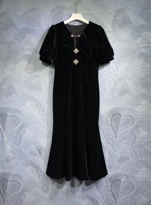 10008 XXL 2024 robe de piste printemps été robe col en V noir marque même Style robe pour femmes mode haute qualité LTao