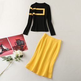 10008 XXL 2024-stijl dames tweedelige lente lange mouw korte rok zwart geel imperium ronde hals SH