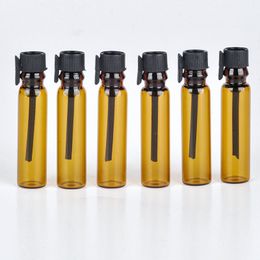 1000 pcs 1 ML Portable Rechargeable Brun Bouteille De Parfum En Verre Avec Capuchon Noir Huiles Essentielles Essentielles Pack D'essai Tube