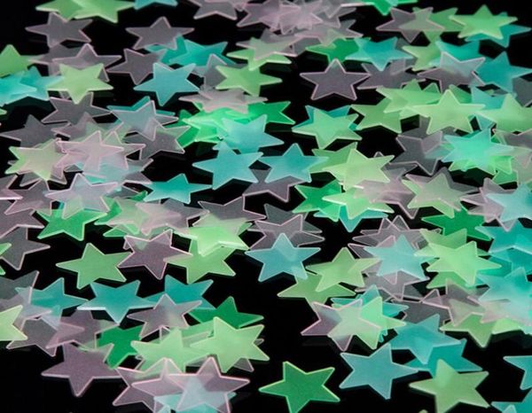 1000pcs Stars 3D Stars en las pegatinas de pared oscura fluorescente luminosa para niños dormitorio de bebé techo decoración del hogar5652208