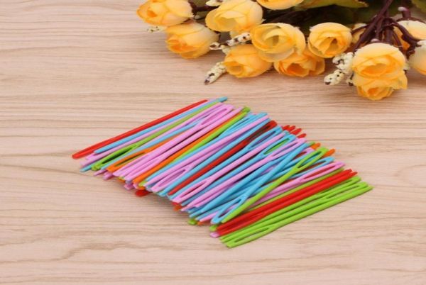 1000pcs Enfants Colorful Plastic 7cm aiguilles Tapestry Binca Couture en laine DIY DIY POUR LA COURTURE CROSS