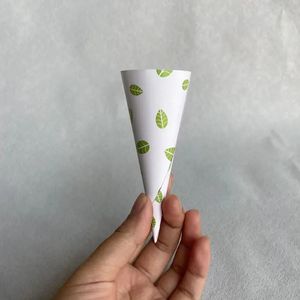 1000pcs Porte-cône de crème glacée Green Leaf Waffle tasse en papier manche de rue DIY DIY DESSERT MAIN