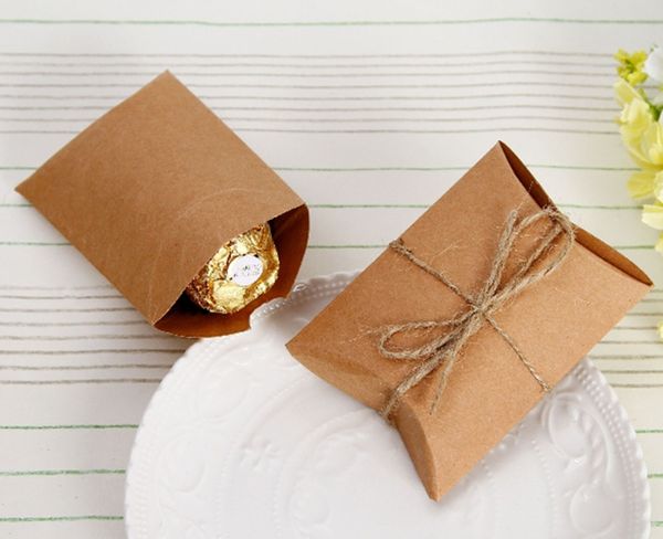 1000 unids/lote bolsa de regalo de recuerdo de boda con forma de almohada Kraft, caja de dulces para fiestas al por mayor suministros para fiestas y eventos